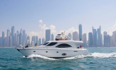Private Dubai Yacht Tour